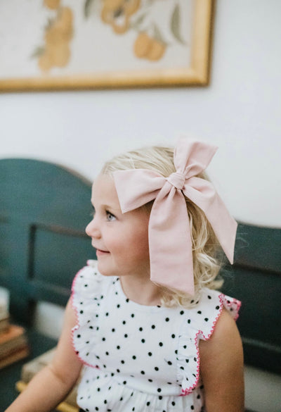 Everly Bows
