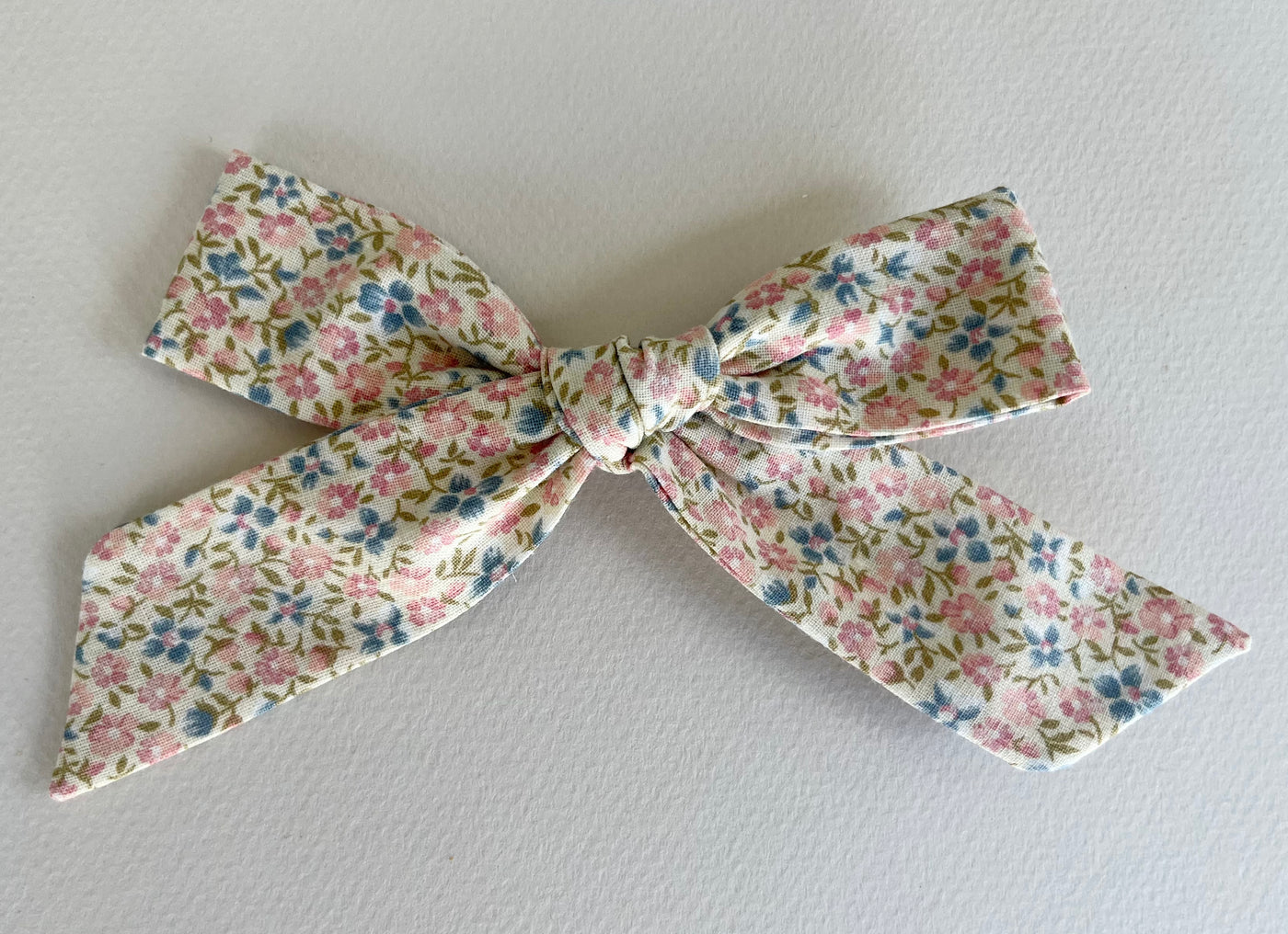Lolly Bow- Cream floral