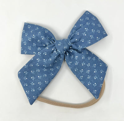 Everly Bow- Vintage Blue with Small White Details